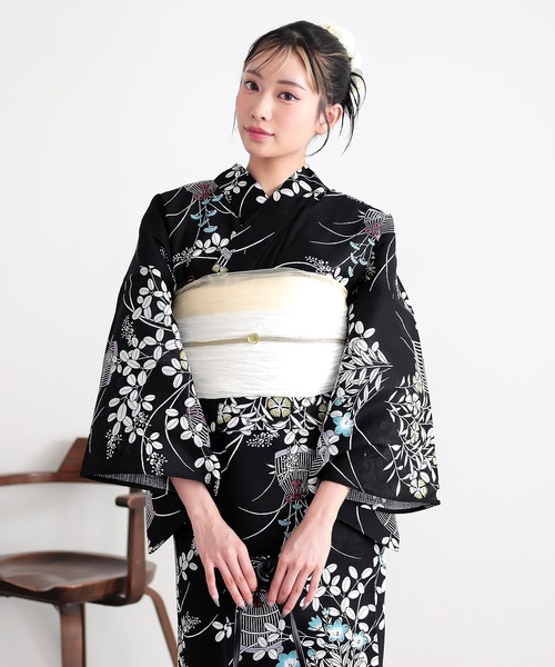 kimonomachi(キモノマチ)の「レディース 浴衣 2点セット(綿浴衣+しわ兵児帯)「糸菊に菊花紋・向日葵・雪輪に花の丸・秋草に虫かご」S/F KIMONOMACHI オリジナル(浴衣・レディース・ブラック/ブルーグレー/グレイッシュブルー/ネイビー/イエロー/ライトグレー/ブルーパープル/コーラルピンク・FREE/S)」の12枚目の写真
