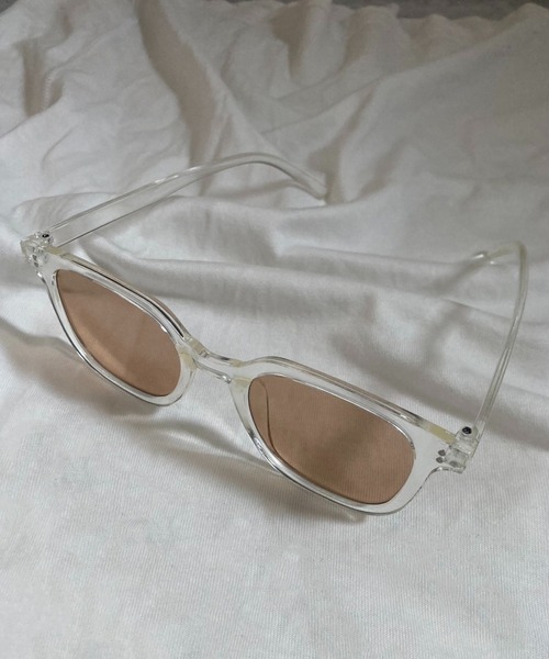 VIBGYOR（ヴィブジョー）の「ユニセックス アソートカラーサングラス(CZ)（サングラス・レディース・クリア/ブラック系2/ブラック系4/クリアイエロー/ブラック系3/ブラック系1・FREE）」の19枚目の写真