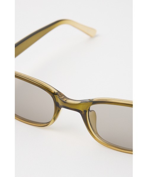SLY（スライ）の「SQUARE SHAPE EYEWEAR スクエア シェープ アイウェア（サングラス・レディース・ブラック/カーキ・FREE）」の13枚目の写真