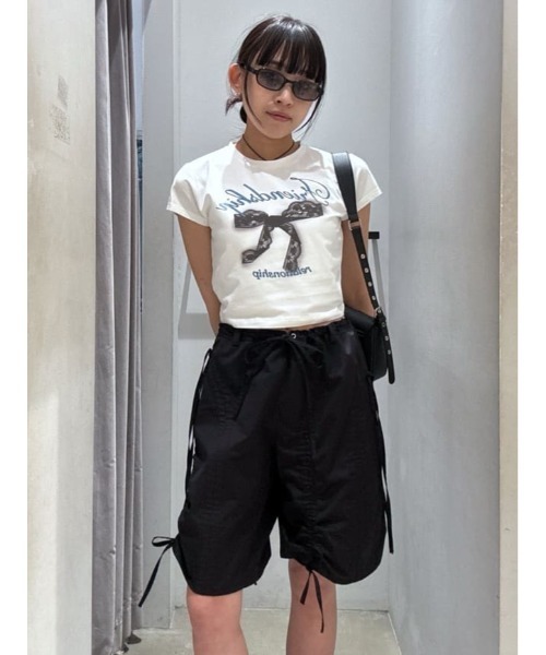 SLY（スライ）の「SQUARE SHAPE EYEWEAR スクエア シェープ アイウェア（サングラス・レディース・ブラック/カーキ・FREE）」の18枚目の写真