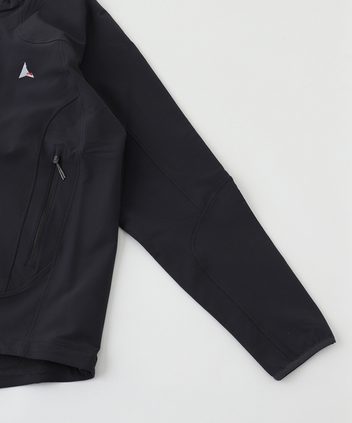 ROA(ロア)の「ROA / ロア SOFTSHELL RBMW0240FA187(ナイロンジャケット・メンズ・ブラック・SMALL/MEDIUM)」の3枚目の写真