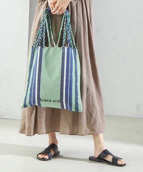 SHIPS（シップス）の「RAMESHWARI: ハンモック バッグ（トートバッグ・レディース・グリーン/ピンク系/ブラウン・ONE SIZE）」の2枚目の写真