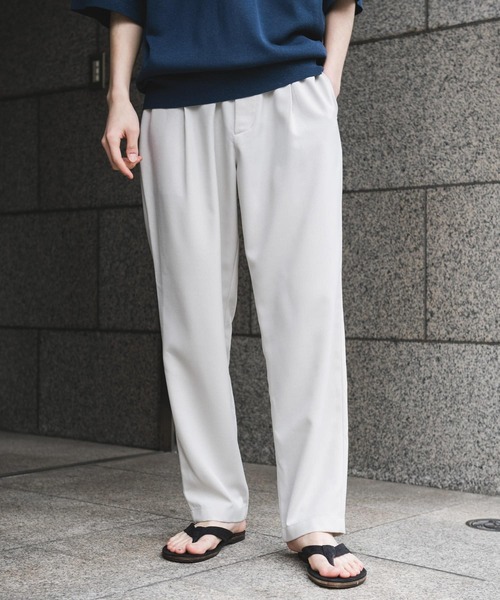 URBAN RESEARCH DOORS（アーバンリサーチドアーズ）の「『イージーケア/速乾』リネンライクイージートラウザー（その他パンツ・メンズ・グレー/オフホワイト/ブラック/ライトブラウン・SMALL/LARGE/MEDIUM）」の2枚目の写真