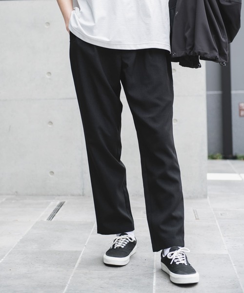 URBAN RESEARCH DOORS（アーバンリサーチドアーズ）の「『イージーケア/速乾』リネンライクイージートラウザー（その他パンツ・メンズ・グレー/オフホワイト/ブラック/ライトブラウン・SMALL/LARGE/MEDIUM）」の17枚目の写真