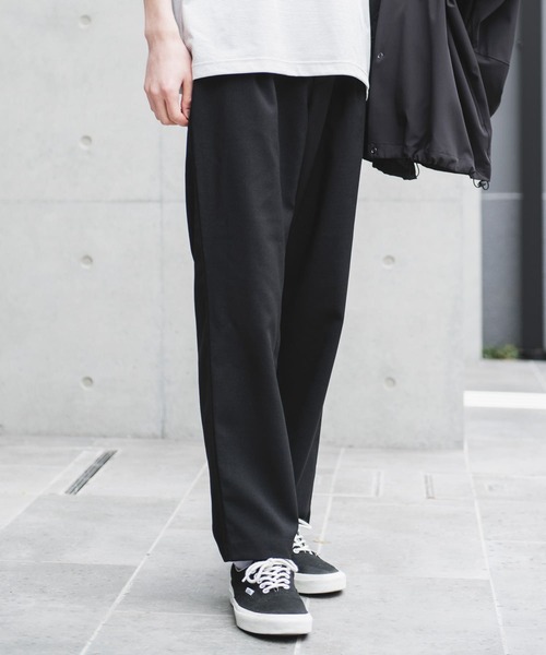 URBAN RESEARCH DOORS（アーバンリサーチドアーズ）の「『イージーケア/速乾』リネンライクイージートラウザー（その他パンツ・メンズ・グレー/オフホワイト/ブラック/ライトブラウン・SMALL/LARGE/MEDIUM）」の21枚目の写真