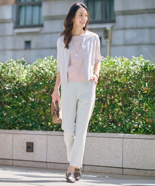 J.PRESS Ladies(J.プレス レディス)の「【洗える・抗菌防臭】COTTON ACETATE DRY クルーネック カーディガン(カーディガン/ボレロ・レディース・ライトグレー系/ネイビー系/ピンク系/イエロー系・SMALL)」の5枚目の写真