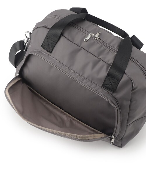 SHOO・LA・RUE（シューラルー）の「【撥水】キャリーオンボストンバッグ（ボストンバッグ・レディース・ブラック/ダークグレー・00）」の16枚目の写真