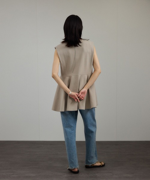 未使用☆タグ付　2023　アダムエロペ　ペプラム　プルオーバー　ボンディング ADAM ET ROPE'（アダムエロペ）の「【サステナブル