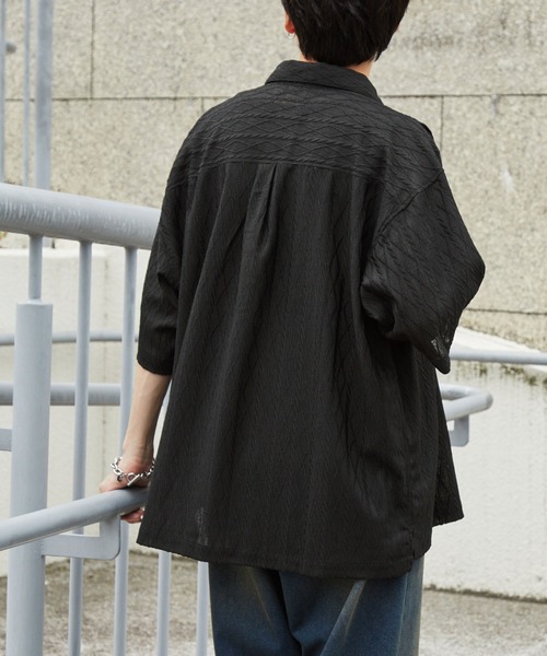 PENNEYS(ぺニーズ)の「PENNEYS/ペニーズ 別注 THE FOX ロゴ ワンポイントワッペン刺繍 レースシアールーズ半袖シャツ(シャツ/ブラウス・メンズ・ブルー系/グレイッシュベージュ/ブラック/ライトグリーン/レッド/チャコールグレー・S/M/L)」の13枚目の写真