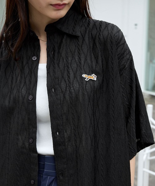 PENNEYS(ぺニーズ)の「PENNEYS/ペニーズ 別注 THE FOX ロゴ ワンポイントワッペン刺繍 レースシアールーズ半袖シャツ(シャツ/ブラウス・メンズ・ブルー系/グレイッシュベージュ/ブラック/ライトグリーン/レッド/チャコールグレー・S/M/L)」の18枚目の写真