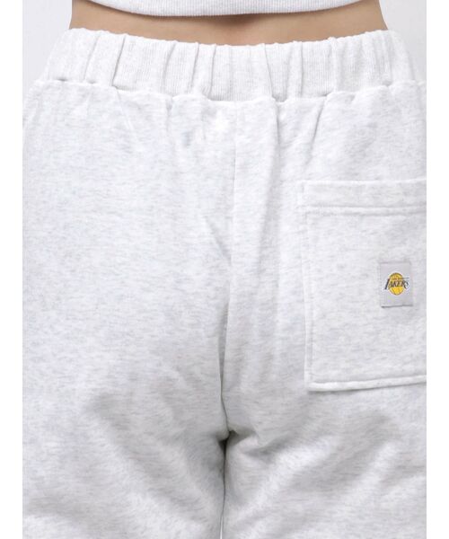 NBA（エヌビーエー）の「NBA スウェットパンツ（スウェットパンツ・レディース・チャコールグレー/オフホワイト/ライトグレー・FREE）」の14枚目の写真