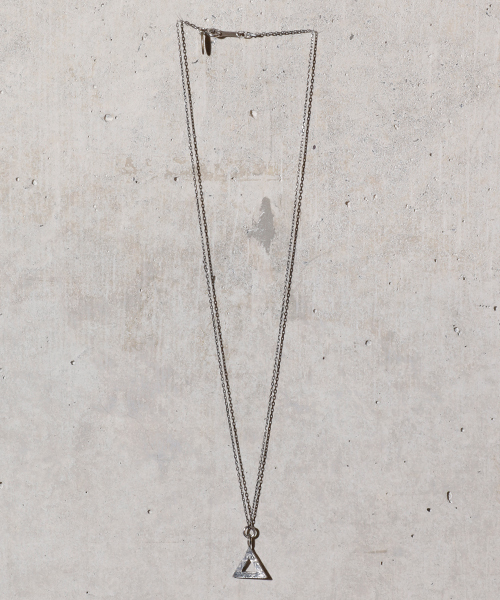 THEFT（セフト）の「THEFT セフト / TRIANGLE COIN NEC トライアングルコインネックレス / TPE-118（ネックレス・メンズ・シルバー・FREE）」の3枚目の写真