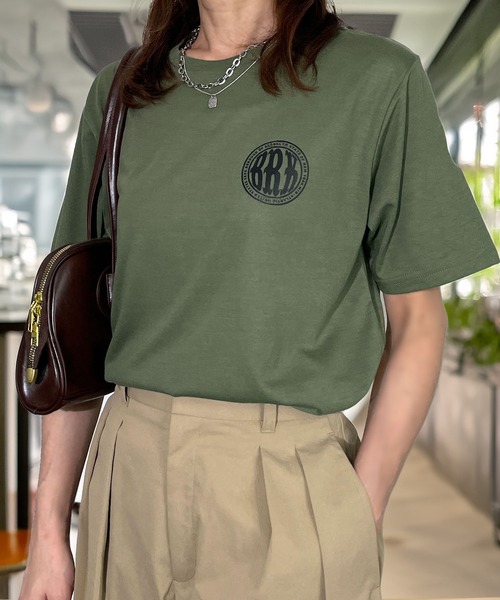 Candlestick(キャンドルスティック)の「限定 プチプラ ワンポイント レギュラー シルエット 半袖 T(Tシャツ/カットソー・レディース・アイボリー/ホワイト系1/オリーブ/ブラック系2/ベージュ系1/ダルブルー系1/スミクロ/ネイビー/ブラック系1/ブラック系3/ベージュ系2/ダルブルー系2・M/L/LL)」の10枚目の写真
