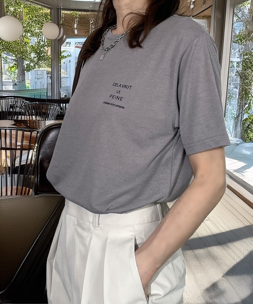 Candlestick(キャンドルスティック)の「限定 プチプラ ワンポイント レギュラー シルエット 半袖 T(Tシャツ/カットソー・レディース・アイボリー/ホワイト系1/オリーブ/ブラック系2/ベージュ系1/ダルブルー系1/スミクロ/ネイビー/ブラック系1/ブラック系3/ベージュ系2/ダルブルー系2・M/L/LL)」の22枚目の写真