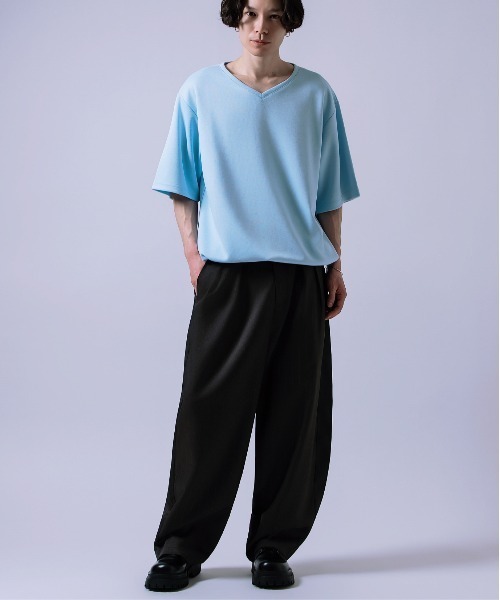 Crownor(クラウノアー)の「ドローコード Vネック 半袖Tシャツ(Tシャツ/カットソー・メンズ・ホワイト/チャコール/ブラック/ブルー/ネイビー・SMALL/MEDIUM/LARGE)」の15枚目の写真