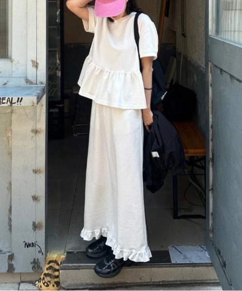 AMELY(エミリー)の「ペプラムトップス×スカートセットアップ(セットアップ・レディース・ブラック/グレー/ホワイト・フリー)」の7枚目の写真