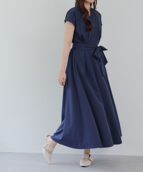 continuer de NICE CLAUP(コンティニューデナイスクラップ)の「上品見え叶う、スキッパーフレンチタックワンピース(ワンピース・レディース・ネイビー/ストライプ/キャメル/カーキ・FREE)」の10枚目の写真
