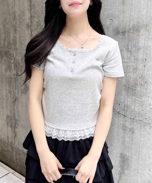 INGNI（イング）の「ヘンリーレース付プレートロゴリブトップス（Tシャツ/カットソー・レディース・オフホワイト/グレー/ブラック・M）」の17枚目の写真