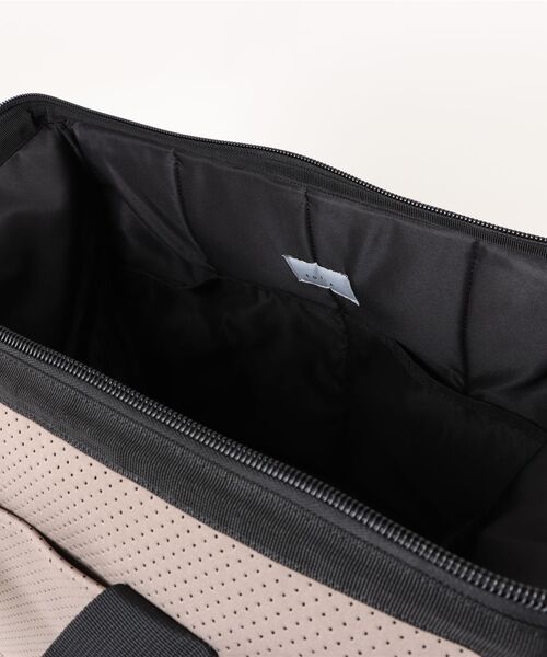 EDITA.(エディータ)の「ネオプレンボストンバッグ 旅行 / 出張(ボストンバッグ・レディース・オリーブ/ダークグレー/ライトグレー/ベージュ系その他/ブラック系その他/チャコールグレー/ブラック/グレー系その他・FREE)」の12枚目の写真