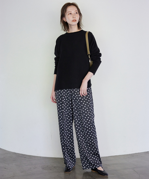 SLOBE IENA(スローブイエナ)の「《WEB限定/追加》プリントサテンイージーパンツ(その他パンツ・レディース・ブラック/キャメル・FREE)」の16枚目の写真