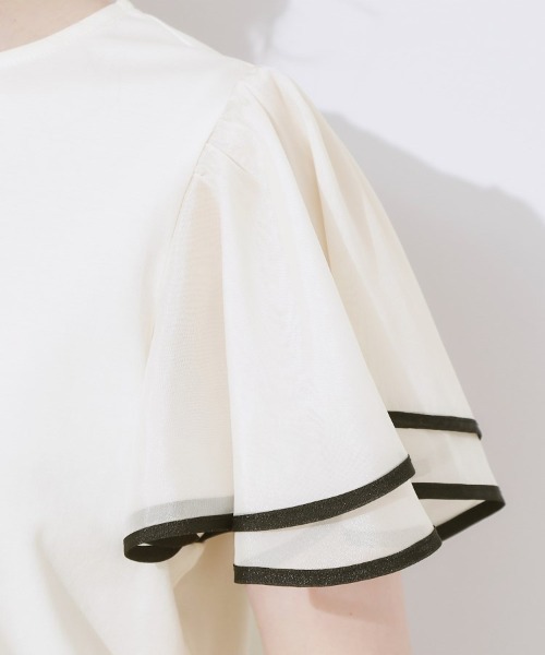 couture brooch（クチュールブローチ）の「【マシンウォッシャブル・UVケア・接触冷感・二の腕カバー】配色フレアドッキングカットソー（Tシャツ/カットソー・レディース・ライトグレー/ブラック/オフホワイト・36/38/40/42）」の5枚目の写真