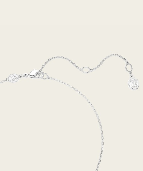 SWAROVSKI（スワロフスキー）の「【公式】【スワロフスキー】Dextera ペンダント, ラウンドカット, ホワイト, ロジウム・プレーティング（ネックレス・レディース・ホワイト・ONESIZE）」の5枚目の写真