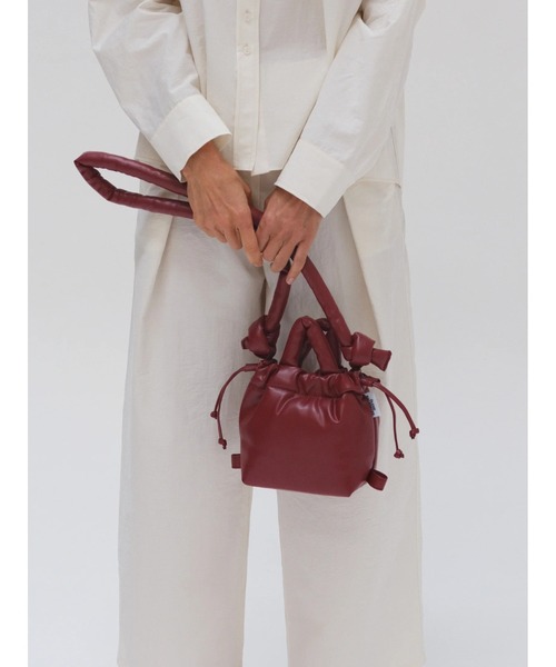 OLEND(オレンド)の「OLEND VEGAN LEATHER MICRO ONA(ハンドバッグ・レディース・ブラック/イエロー系その他/ローズ・FREE)」の1枚目の写真