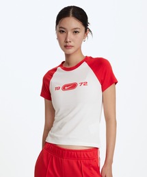 ナイキ スポーツウェア チル ニット ウィメンズ スリム グラフィック Tシャツ / Nike Sportswear Chill Knit Women's Slim Graphic T-Shirt HV4993-133 Sail