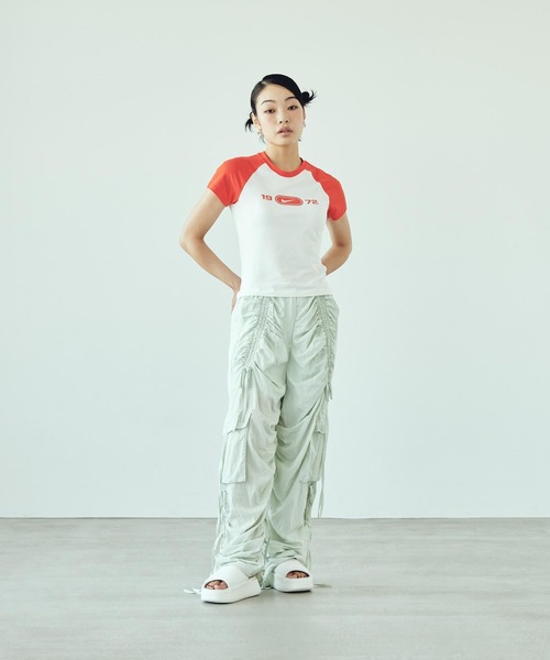 ナイキ スポーツウェア チル ニット ウィメンズ グラフィック Tシャツ ナイキ スポーツウェア チル ニット ウィメンズ グラフィック T