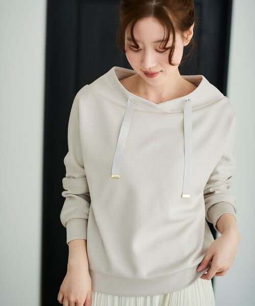 le.coeur blanc（ルクールブラン）の「《WEB限定アイテム》パーカーライクデザイントップス（パーカー・レディース・ネイビー/グレイッシュベージュ/アイボリー/ブラック/ブラウン・38）」の5枚目の写真
