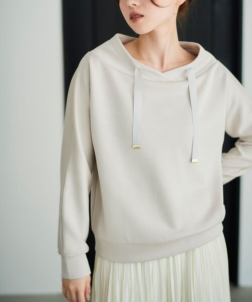 le.coeur blanc（ルクールブラン）の「《WEB限定アイテム》パーカーライクデザイントップス（パーカー・レディース・ネイビー/グレイッシュベージュ/アイボリー/ブラック/ブラウン・38）」の8枚目の写真