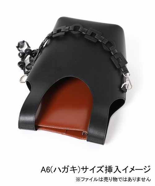 JOURNAL STANDARD(ジャーナルスタンダード)の「別注【VARNY】 JUBILEE BAG WITH CHARM(チャーム付)(ショルダーバッグ・レディース・ブラック/ブラウン・FREE)」の4枚目の写真