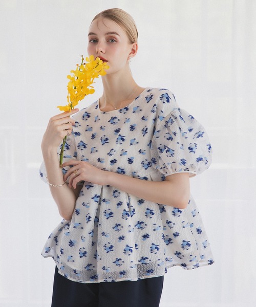 MERAKI（メラキ）の「フラワーボックスプリーツブラウス（シャツ/ブラウス・レディース・イエロー/ブルー/ピンク・FREE）」の2枚目の写真