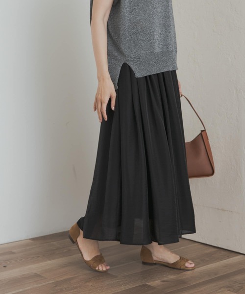 URBAN RESEARCH DOORS（アーバンリサーチドアーズ）の「ブライトギャザースカート（スカート・レディース・ナチュラル/ブラック・MEDIUM）」の4枚目の写真