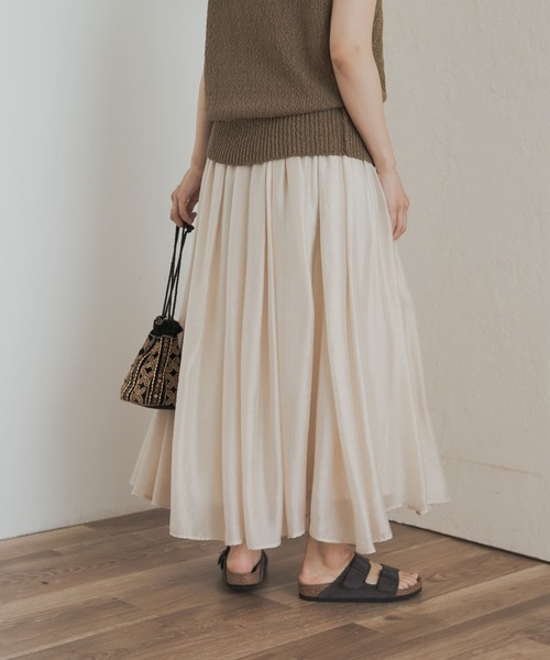 URBAN RESEARCH DOORS（アーバンリサーチドアーズ）の「ブライトギャザースカート（スカート・レディース・ナチュラル/ブラック・MEDIUM）」の16枚目の写真