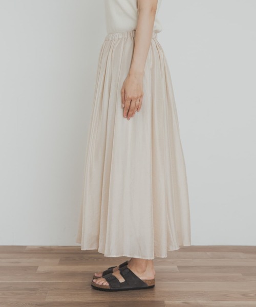 URBAN RESEARCH DOORS（アーバンリサーチドアーズ）の「ブライトギャザースカート（スカート・レディース・ナチュラル/ブラック・MEDIUM）」の22枚目の写真
