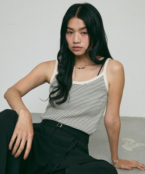 NUJOH(ヌゾ)の「Coco sleeveless shirt / ココ ノースリーブ シャーツ(キャミソール・レディース・ブラック/アイボリー・FREE)」の7枚目の写真