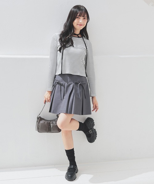 Honeys(ハニーズ)の「リボン付プリーツスカート(スカート・レディース・ブラウン/ブラック/アイボリー/ヘザーチャコール・SS/S/M/L)」の10枚目の写真