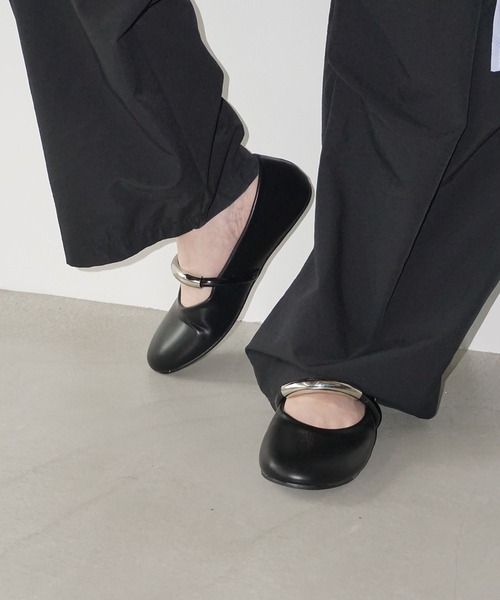 chuclla（チュクラ）の「メタルバーメリージェーン chs25a016（その他シューズ・レディース・ブラック・39/40/36/37/38）」の4枚目の写真