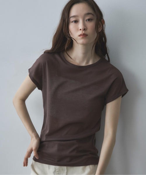 feepur(フェピュール)の「シアーリブTee(Tシャツ/カットソー・レディース・オフホワイト/グレー/ブラック/ブラウン・MEDIUM)」の1枚目の写真