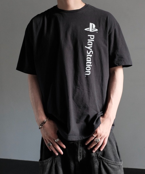 THRIFTY LOOK(スリフティールック)の「THRIFTY LOOK スリフティルック / "PLAY STATION"TEE プレイステーション SONY(Tシャツ/カットソー・メンズ・ブラック系1/ブラック系2/ブラック・X-LARGE/LARGE)」の5枚目の写真