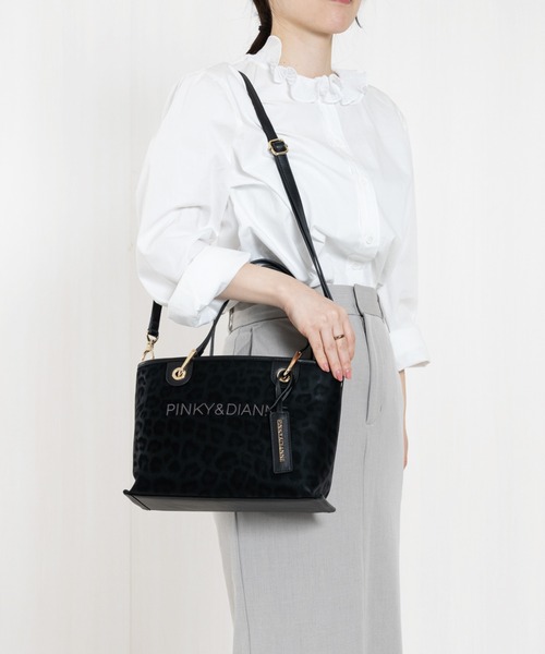 PINKY&DIANNE(ピンキーアンドダイアン)の「PINKY&DIANNE(ピンキー&ダイアン) ソフトレオパード 2WAYハンド(ハンドバッグ・レディース・ブラック/ブラウン/グレー・FREE)」の1枚目の写真