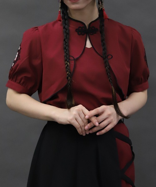 axes femme POETIQUE（アクシーズファムポエティック）の「麻雀牌刺繍ブラウス（シャツ/ブラウス・レディース・レッド/ホワイト/ブラック・MEDIUM）」の3枚目の写真