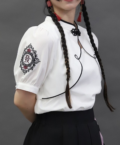 axes femme POETIQUE（アクシーズファムポエティック）の「麻雀牌刺繍ブラウス（シャツ/ブラウス・レディース・レッド/ホワイト/ブラック・MEDIUM）」の12枚目の写真