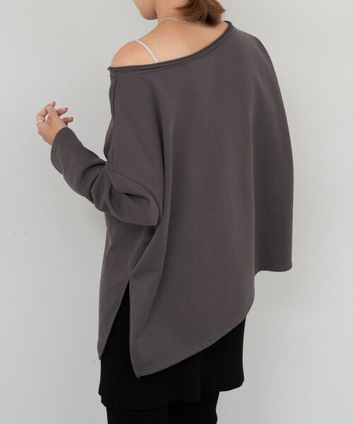 SHENERY(シーナリー)の「サイドスリットオフショルスウェット(Tシャツ/カットソー・レディース・グレー系その他/ベージュ/ホワイト・FREE)」の3枚目の写真