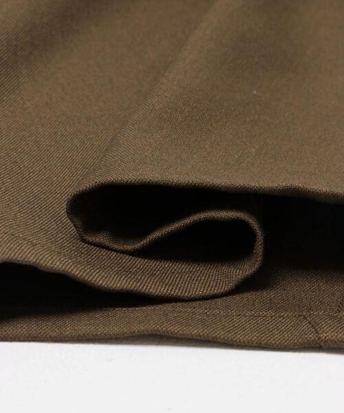 KBF（ケイビーエフ）の「バレルレッグタックスラックス（その他パンツ・レディース・ブラック/ブラウン・38/36）」の14枚目の写真