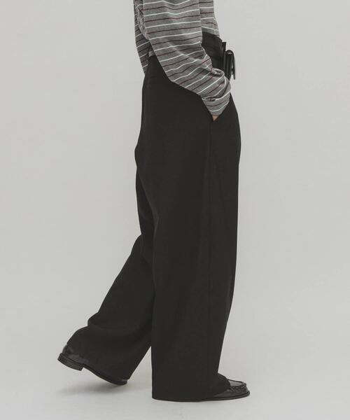 KBF（ケイビーエフ）の「バレルレッグタックスラックス（その他パンツ・レディース・ブラック/ブラウン・38/36）」の15枚目の写真