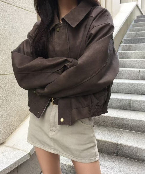 H.TOKYO（エイチトウキョウ）の「【マットな質感が上品】短丈ドロップショルダーライダースブルゾン（ブルゾン・レディース・ブラック/ブラウン・FREE）」の7枚目の写真