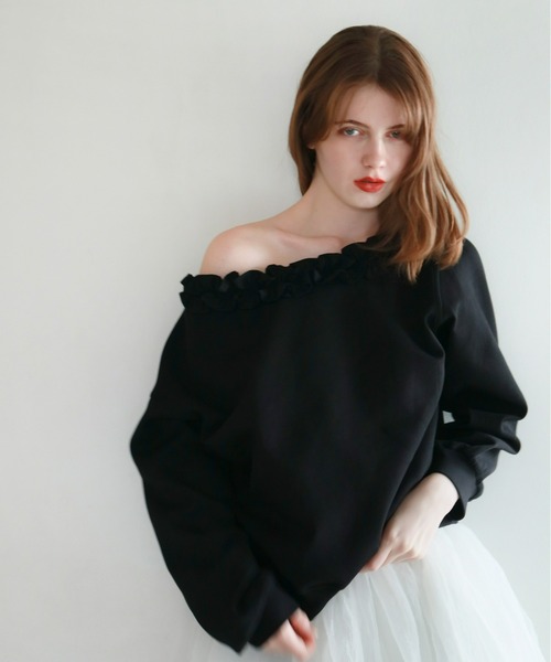 mic by Olu.（ミックバイオルドット）の「＜ ZOZOTOWN限定 ＞ラッフルネックスウェット（スウェット・レディース・グレー/ブラック・FREE）」の4枚目の写真