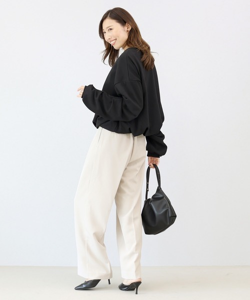 Aletta vita（アレッタビータ）の「T/C裏毛袖タックバルーンプルオーバー（Tシャツ/カットソー・レディース・ブラック/グレイッシュベージュ・M）」の3枚目の写真